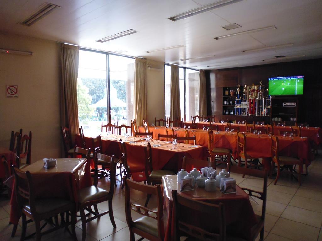 Victoria Plaza Hotel ซัลตา ภายนอก รูปภาพ
