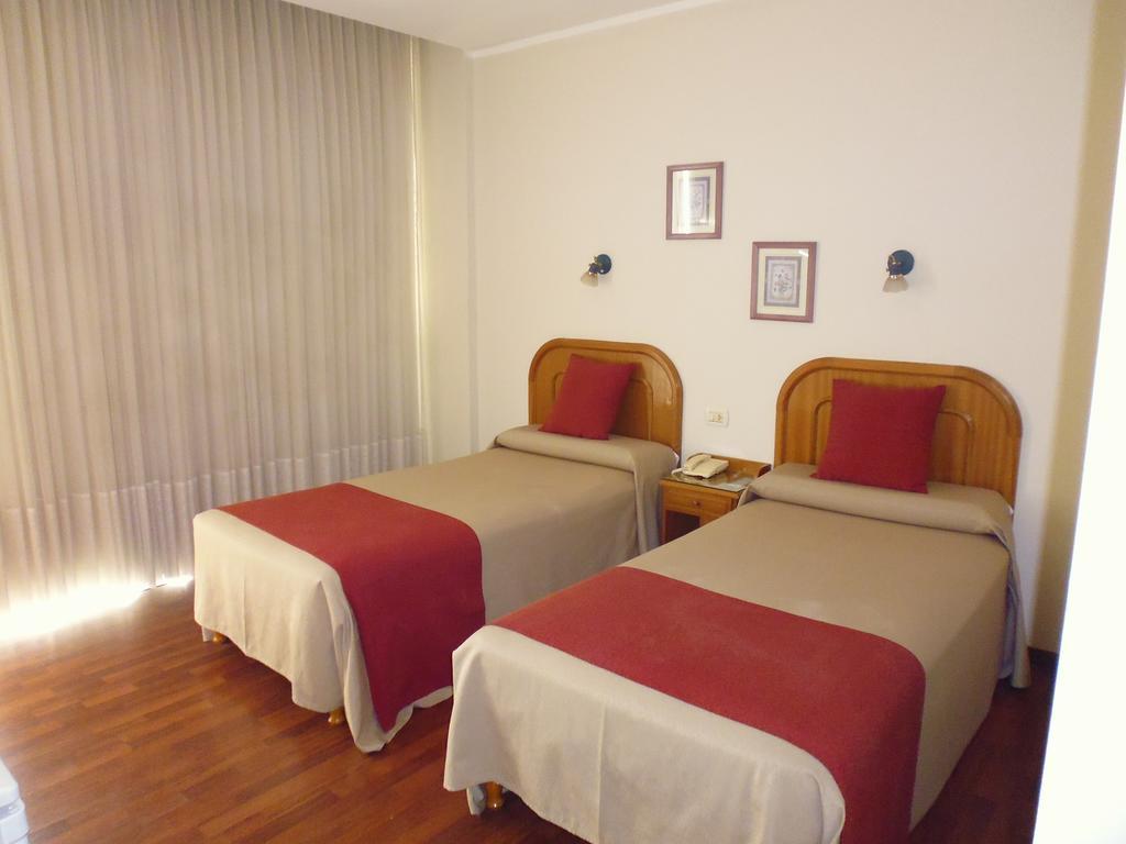 Victoria Plaza Hotel ซัลตา ภายนอก รูปภาพ